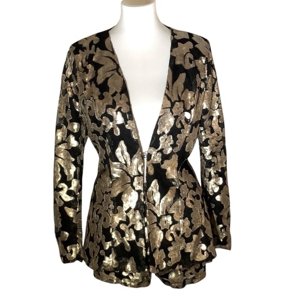 Sequin Shorts Suit - Picture 2 of 16